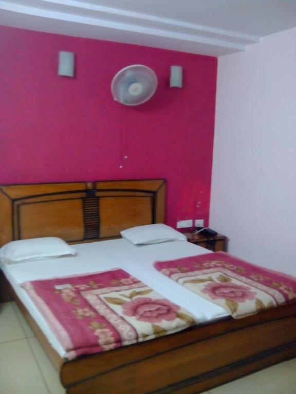Rest Hotel Lucknow