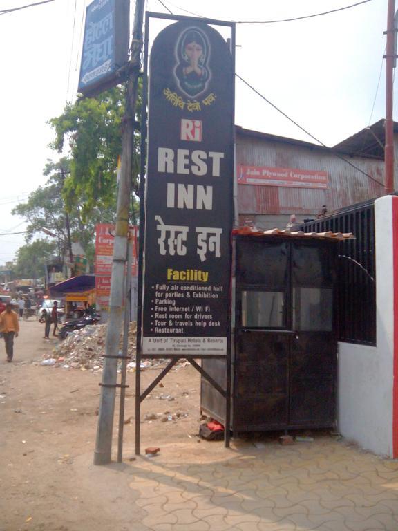 Rest Hotel Lucknow