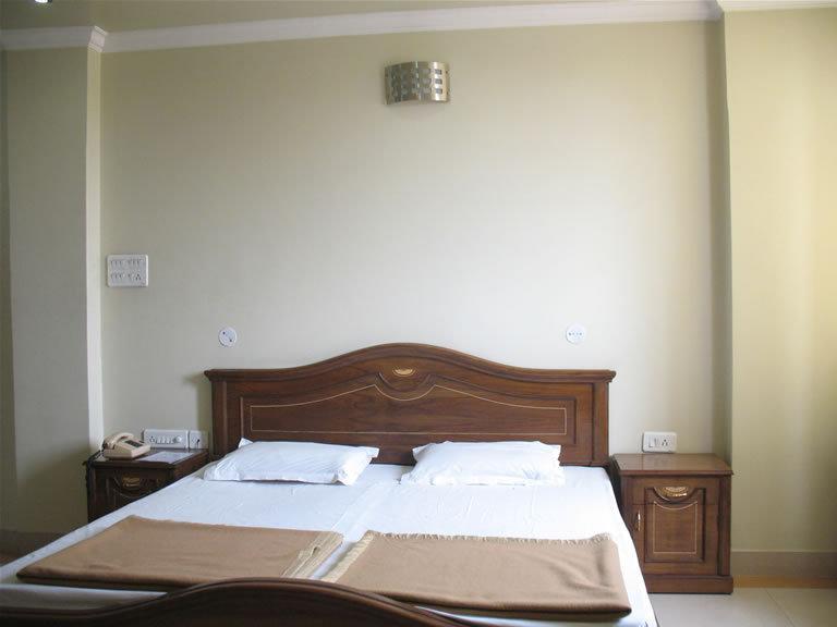 Hotel Rest Lucknow