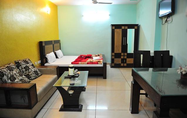 Rest 2* Lucknow