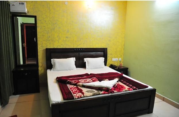 Rest Hotel Lucknow